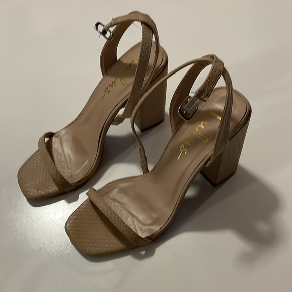 Lulus Cream heels - Size 6 - Picture 2 of 8